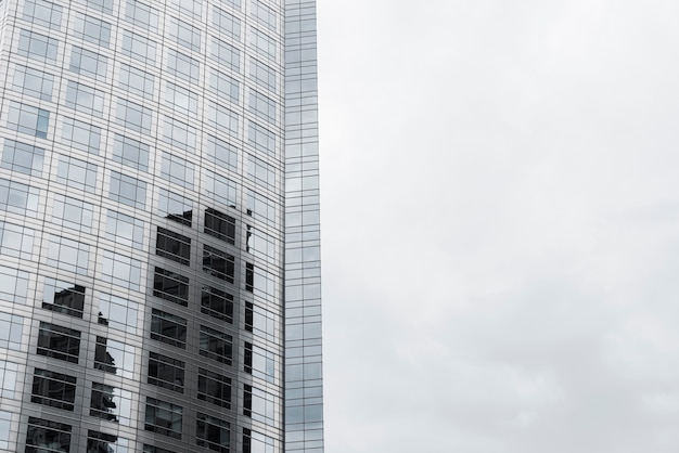 Free Photo close-up glass designed building