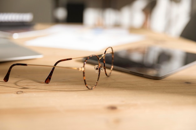 Free photo close-up glasses on  table