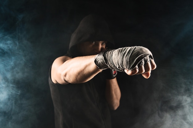 Free photo close-up hand of muscular man with bandage