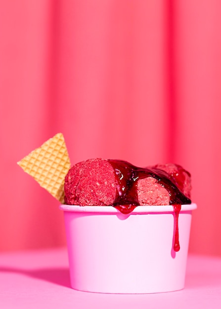 Close-up ice cream in a bowl