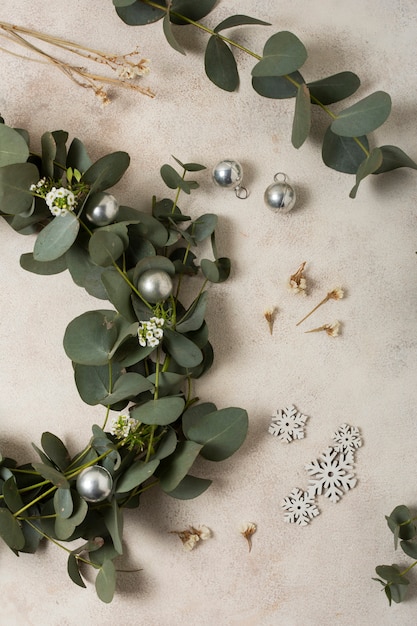 Close-up leaves and decorations for coronet