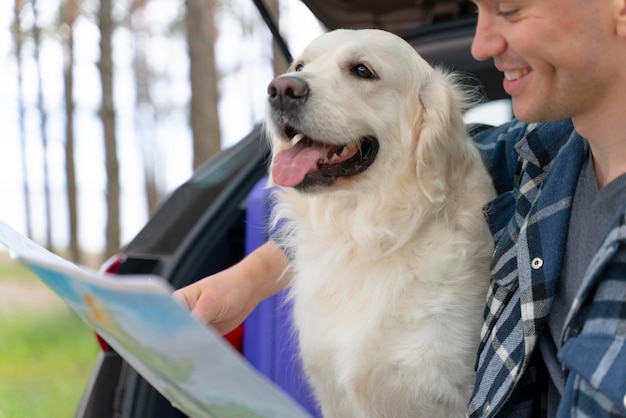 Free Photo close up man with cute dog