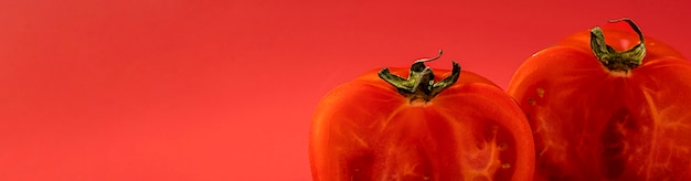 Free photo close-up organic tomatoes with copy space