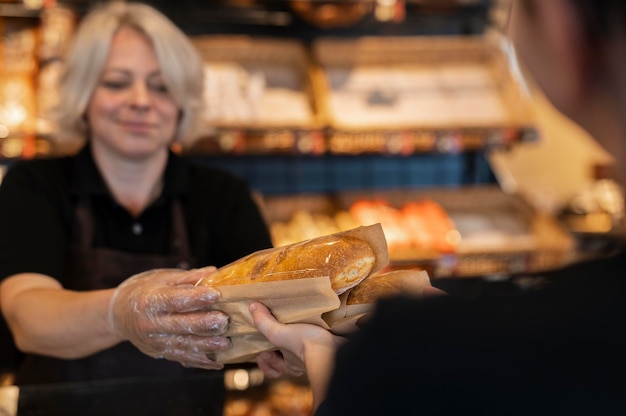 Free photo close up on pastry chef preparing food