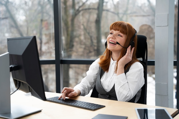 Free Photo close up on person working in call center