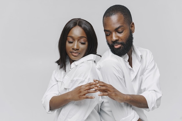 Free photo close up portrait of a stylish african couple