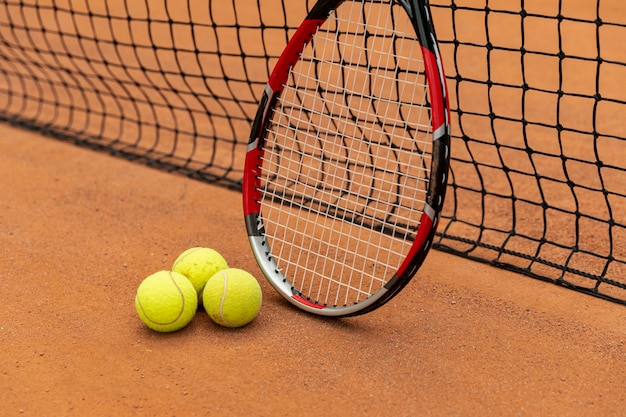 Close-up racket with tennis balls