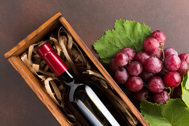 Close up red grapes and wine