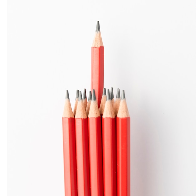 Free photo close-up of red pencil bunch isolated on white background