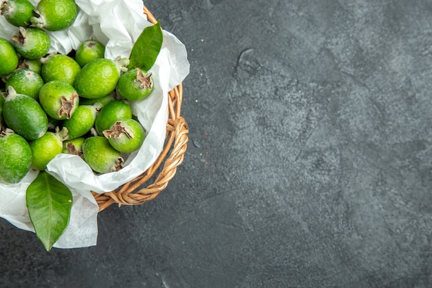 Free photo close up on small vitamin bomb fresh feijoas fruits