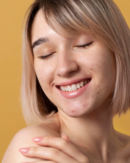 Free Photo close up smiley woman posing