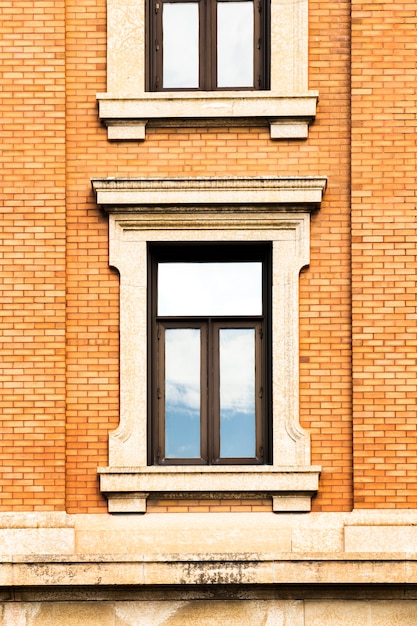 Free photo close-up symmetrical brick building