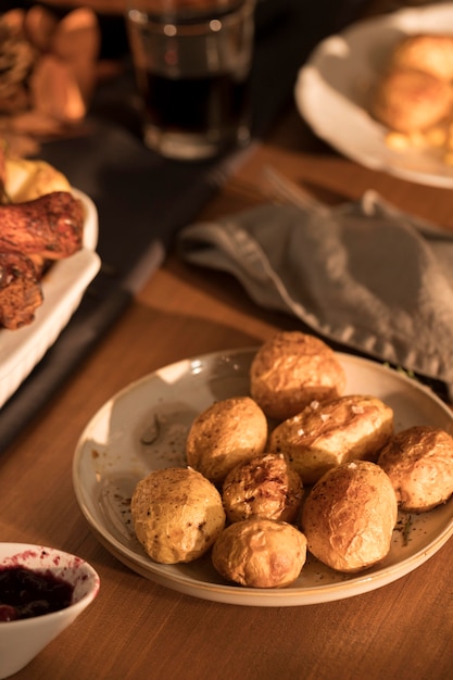 Free Photo close-up view of delicious thanksgiving meal