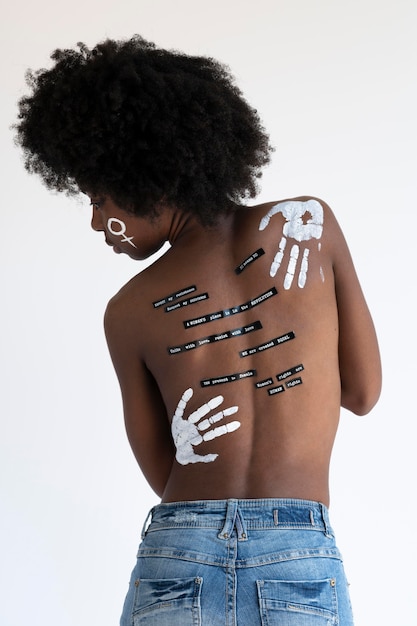 Free Photo close up on woman expressing revolution message