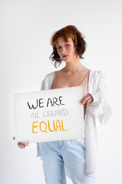 Free Photo close up on woman expressing revolution message