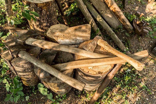 Free photo close-up wood chopping axes