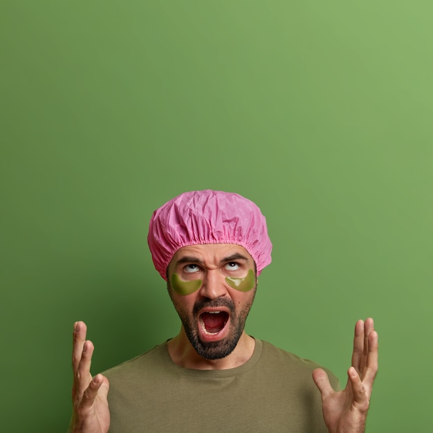 Free Photo close up on young handsome man isolated