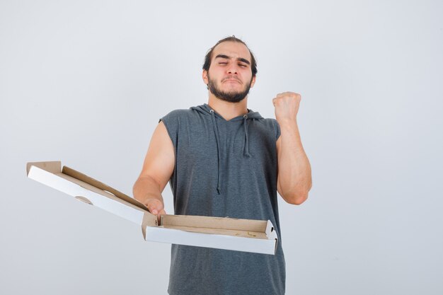 Free photo close up on young man gesturing isolated