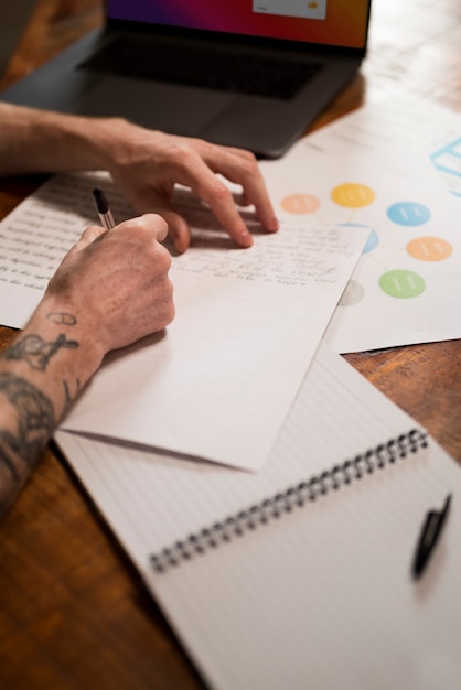 Free Photo close up on young man writing in a virtual classroom