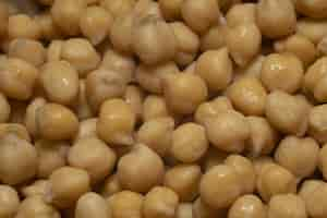 Free photo closeup shot of the cooked chickpea high protein seeds