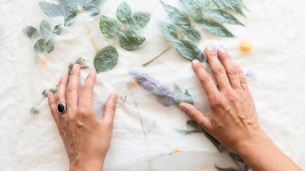 Cloth pigmented with green leaves