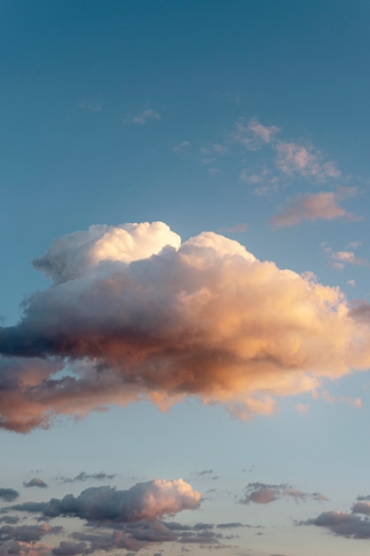 Free Photo clouds and sun rays on the sky