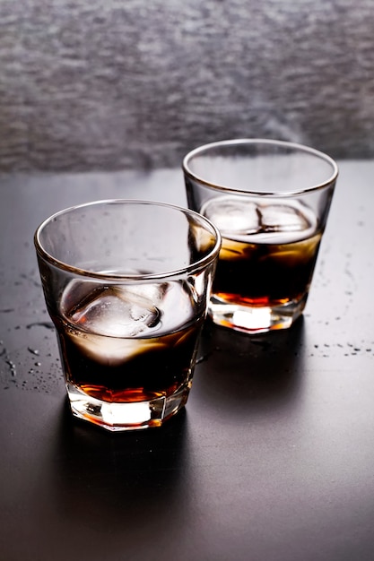 Free photo cocktail whiskey-cola