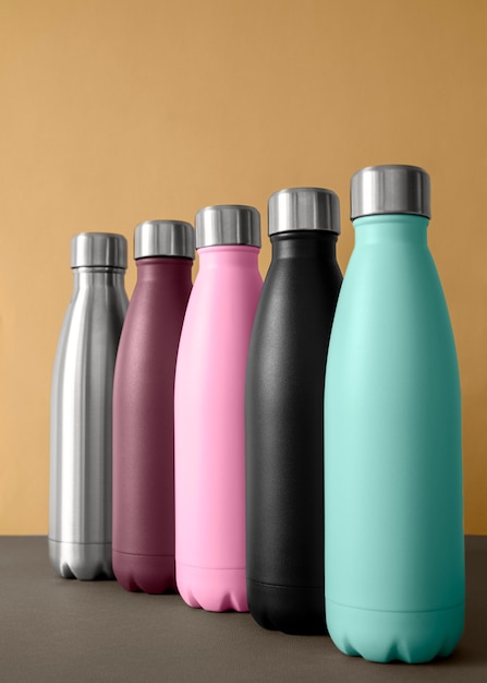 Free Photo composition of different colored tumblers