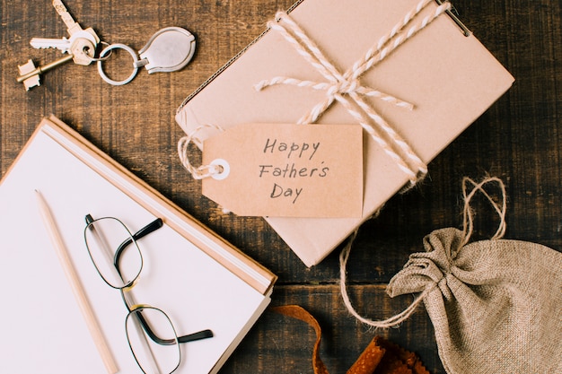 Free photo composition of objects for fathers day