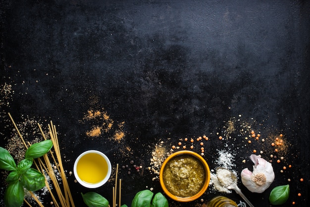 Condiments to prepare italian pasta