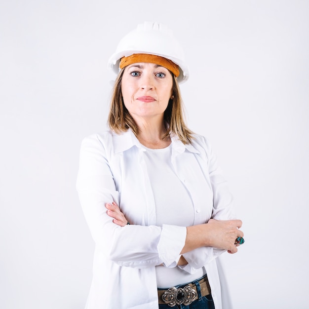 Free photo confident woman in helmet