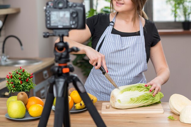 Cooking vlogger