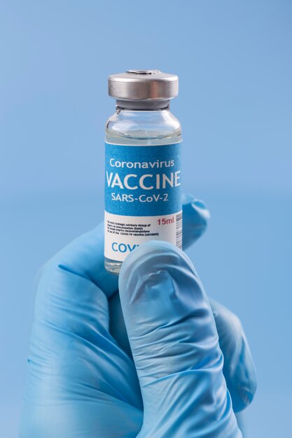 Coronavirus arrangement with vaccine recipient