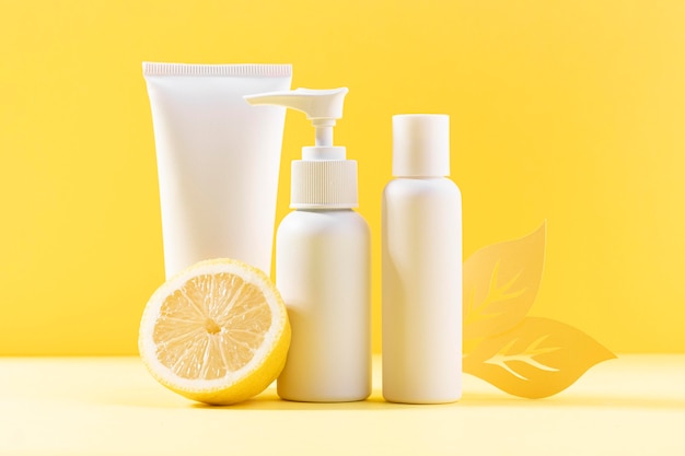 Free Photo cosmetics containers with lemon