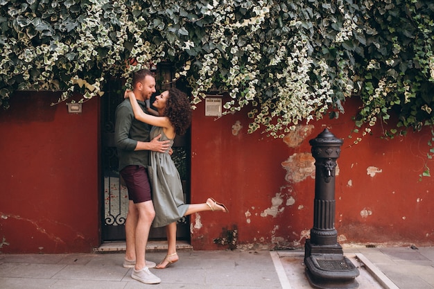 Free photo couple on honeymoon in venice