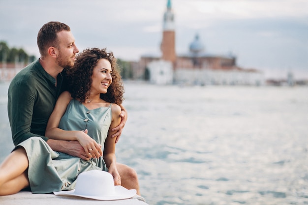 Couple on honeymoon in Venice