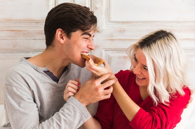 Free photo couple on valentines day morning