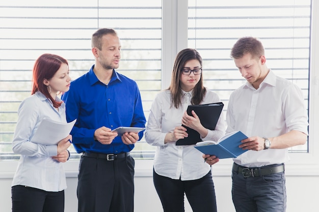 Free photo coworkers in place of job