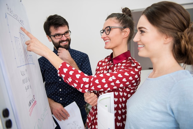 Free photo coworkers working on company strategy