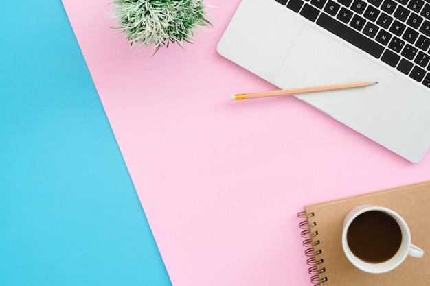 Free Photo creative flat lay photo of workspace desk