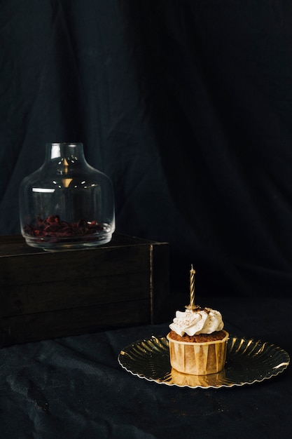 Free photo cupcake still life