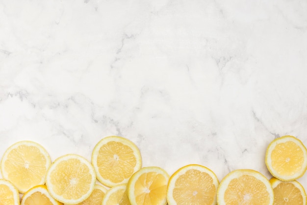 Free photo cute copy space background and lemons