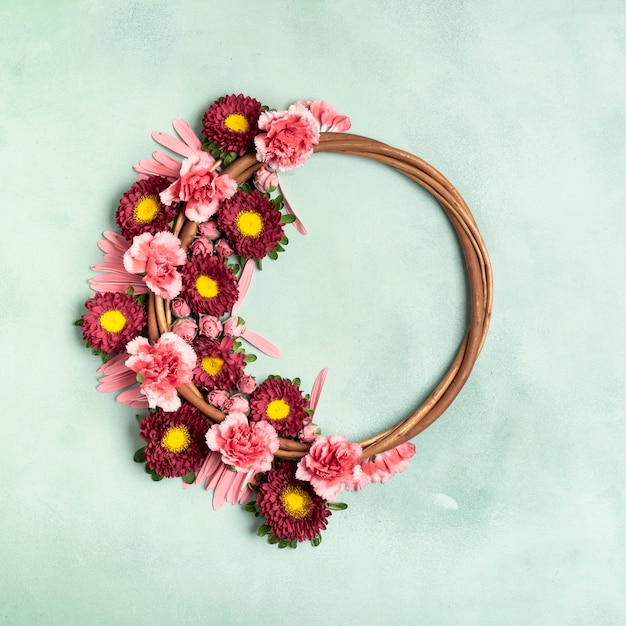 Free Photo cute floral wreath arrangement with copy space