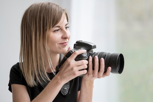 Cute girl ready to take a photo