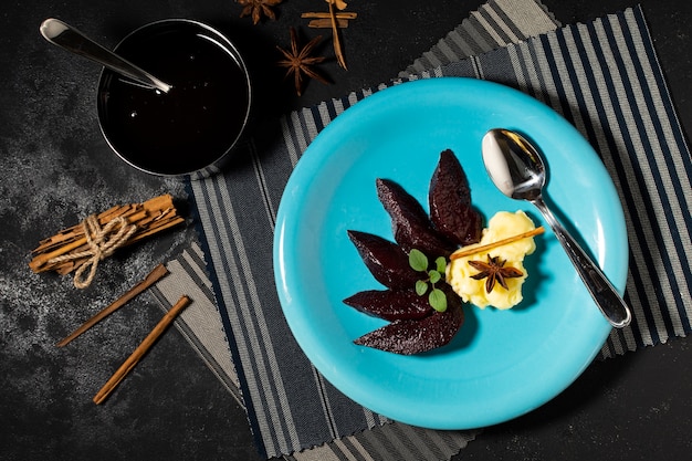 Free photo delicious black jelly dessert on plate