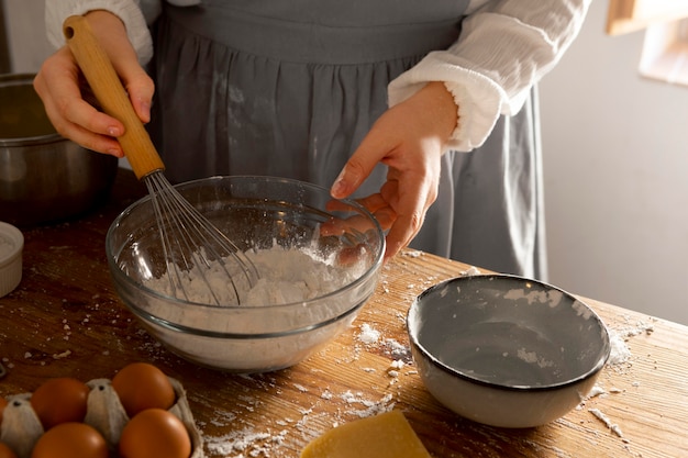 Delicious cheese bread making arrangement