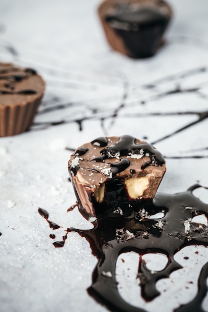 Free photo delicious chocolate cupcakes