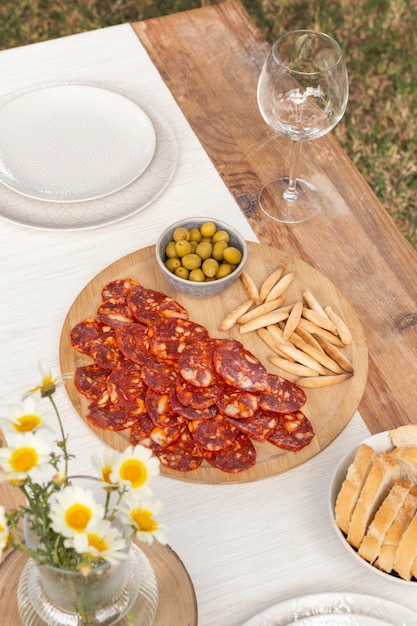 Delicious chorizo sliced on a plate arrangement