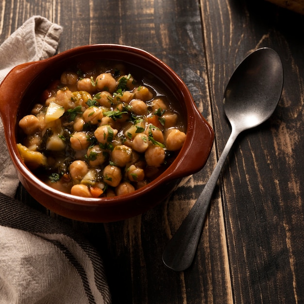 Free photo delicious cooked beans in a bowl