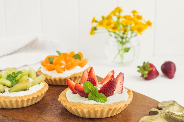 Free photo delicious fruit tarts